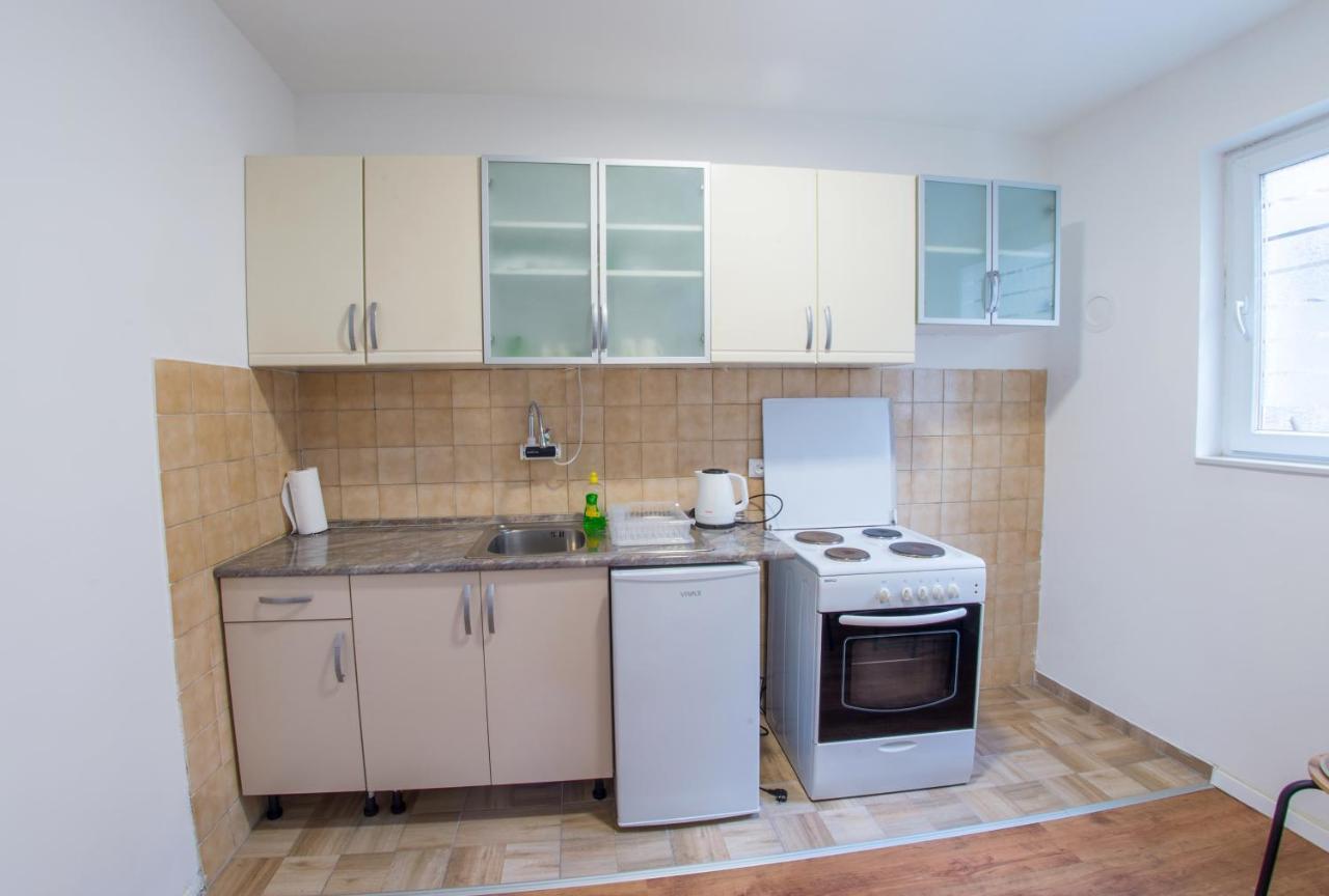 Ferienwohnung Cozy Corner Near Old Town Mostar Exterior foto