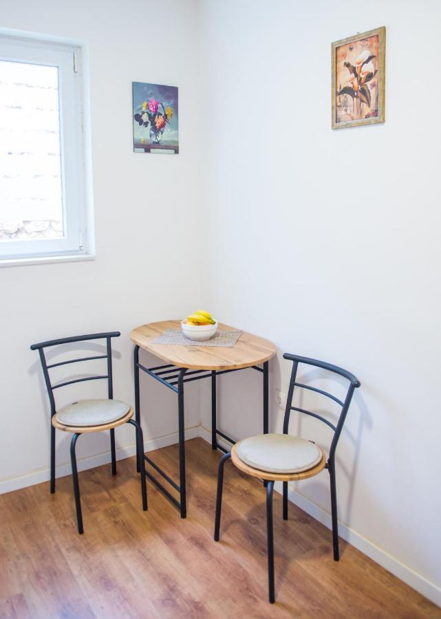 Ferienwohnung Cozy Corner Near Old Town Mostar Exterior foto