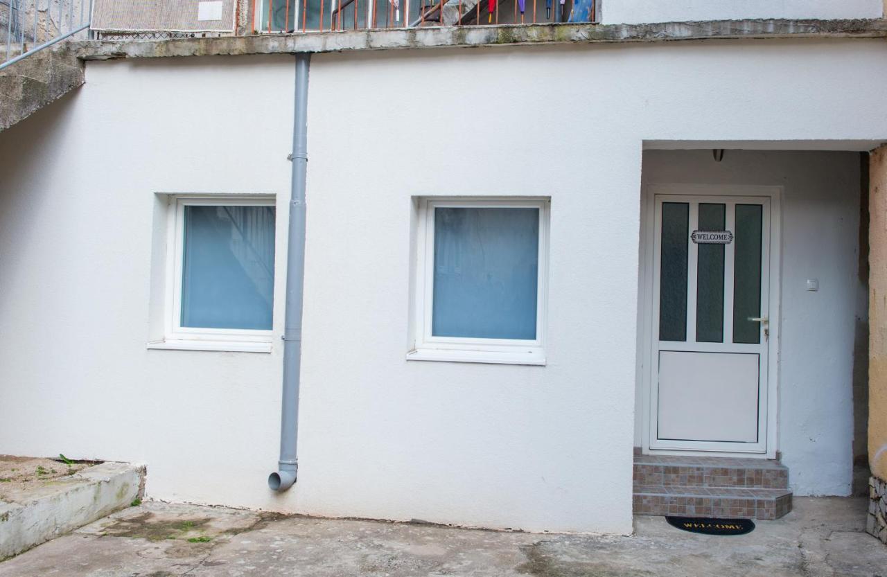 Ferienwohnung Cozy Corner Near Old Town Mostar Exterior foto